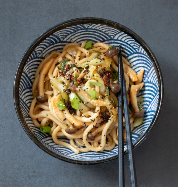 Easy and Quick Udon Noodle Stir Fry with Shimeji Mushrooms and Bok Choy
